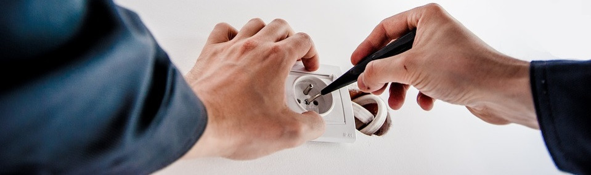 Artisan électricien plaquiste